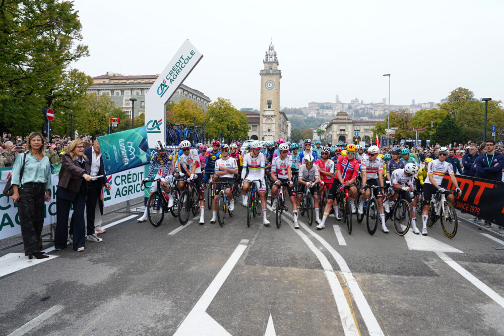 Perché il Giro di Lombardia è iniziato il ritardo: la scelta dei corridori