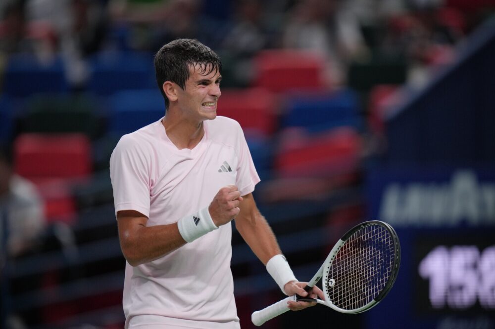 Rafael Jodar non trema a Shanghai: Medvedev domato in due set, sarà finale tutta spagnola