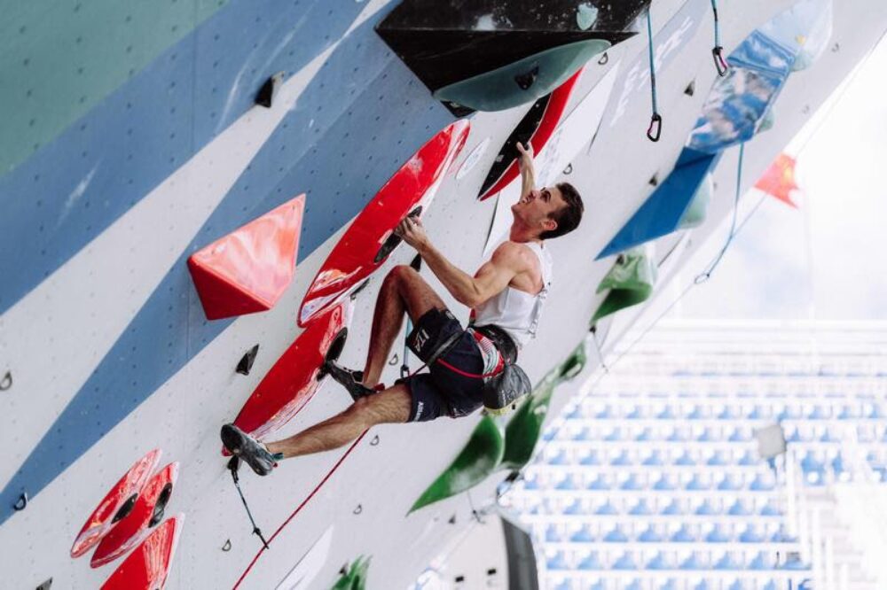 Arrampicata sportiva: Giorgio Tomatis ed Ernesto Placci superano il turno nella lead di Santiago del Cile