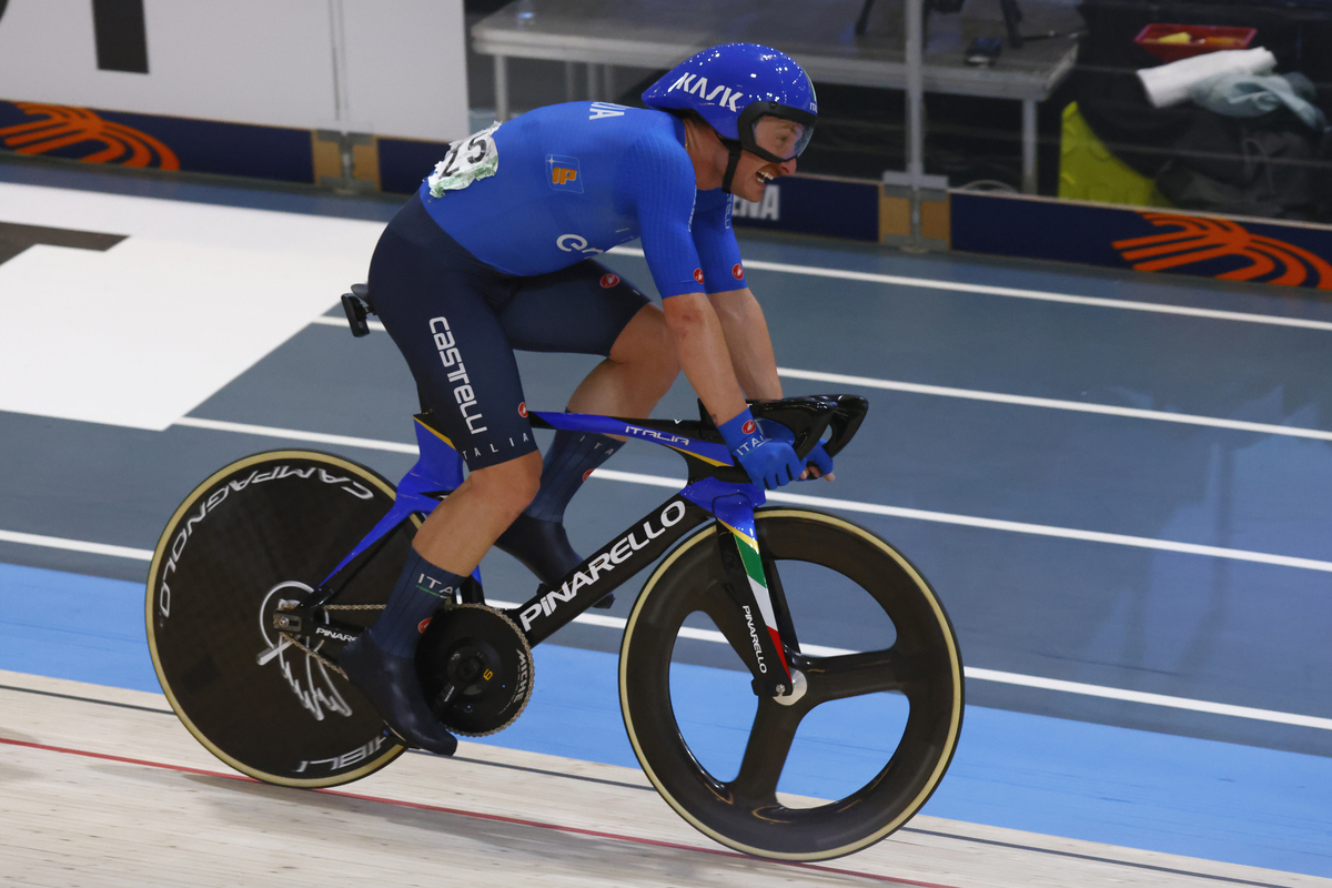 Ciclismo su pista, Mondiali 2026: Martina Alzini quarta nell’inseguimento, Simone Consonni quinto nell’omnium