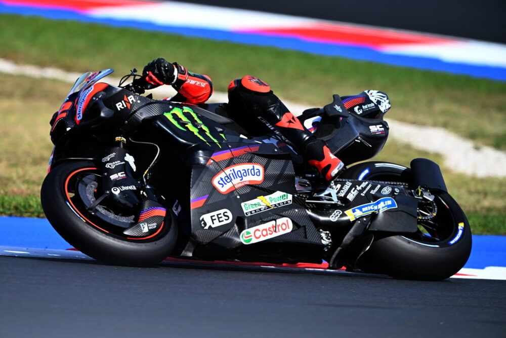 MotoGP, risultati e classifica FP1 GP Indonesia 2026: Bezzecchi al comando davanti a Marquez, Martin e Acosta. 6° Morbidelli, 7° Di Giannantonio