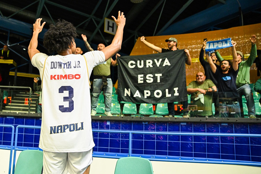 Basket, Napoli vince ancora in EuroCup. Battuto lo Slask Wroclaw