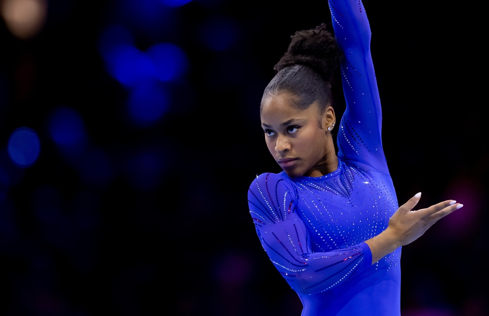 USA in testa ai Mondiali di ginnastica artistica, ma sono le più forti? Tre under-13 e la fiammata di Blakely. Romania a picco