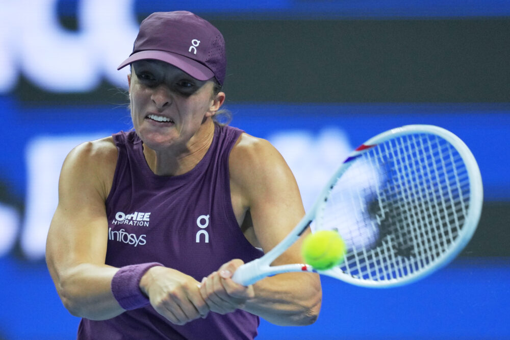 WTA Wuhan 2026, Kartal continua a stupire e trova Ostapenko. Sarà derby polacco nella parte alta