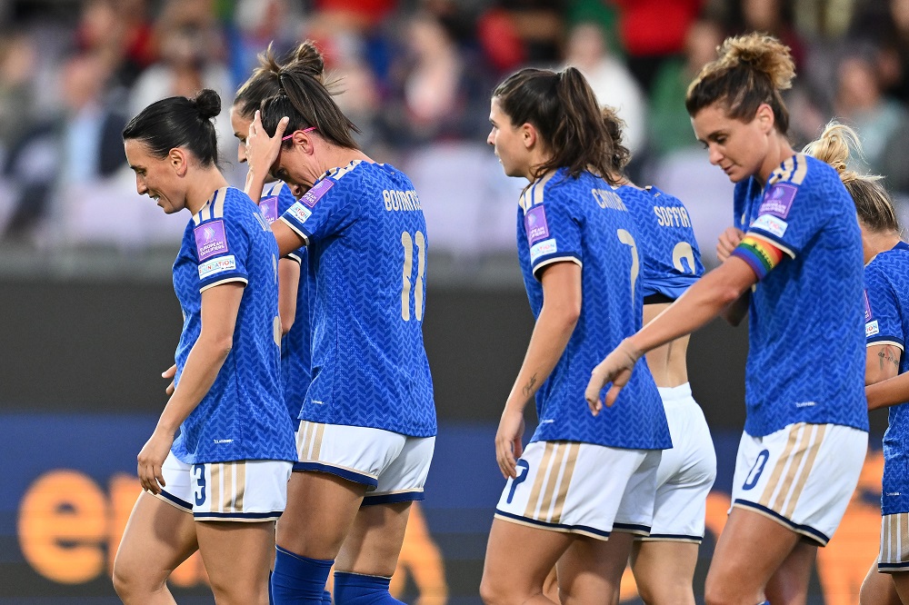 Calcio femminile, l’Italia approda alla finale del playoff mondiale senza brillare: Soncin dovrà lavorare