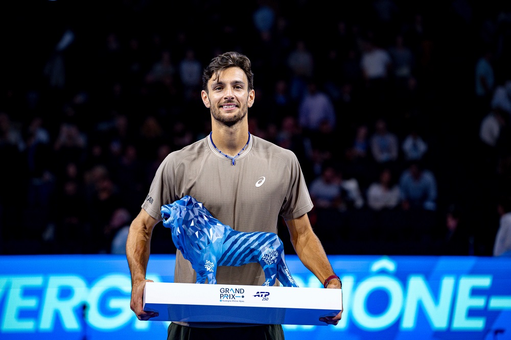 Lorenzo Musetti spezza la maledizione delle finali: una luce in un 2026 di ombre