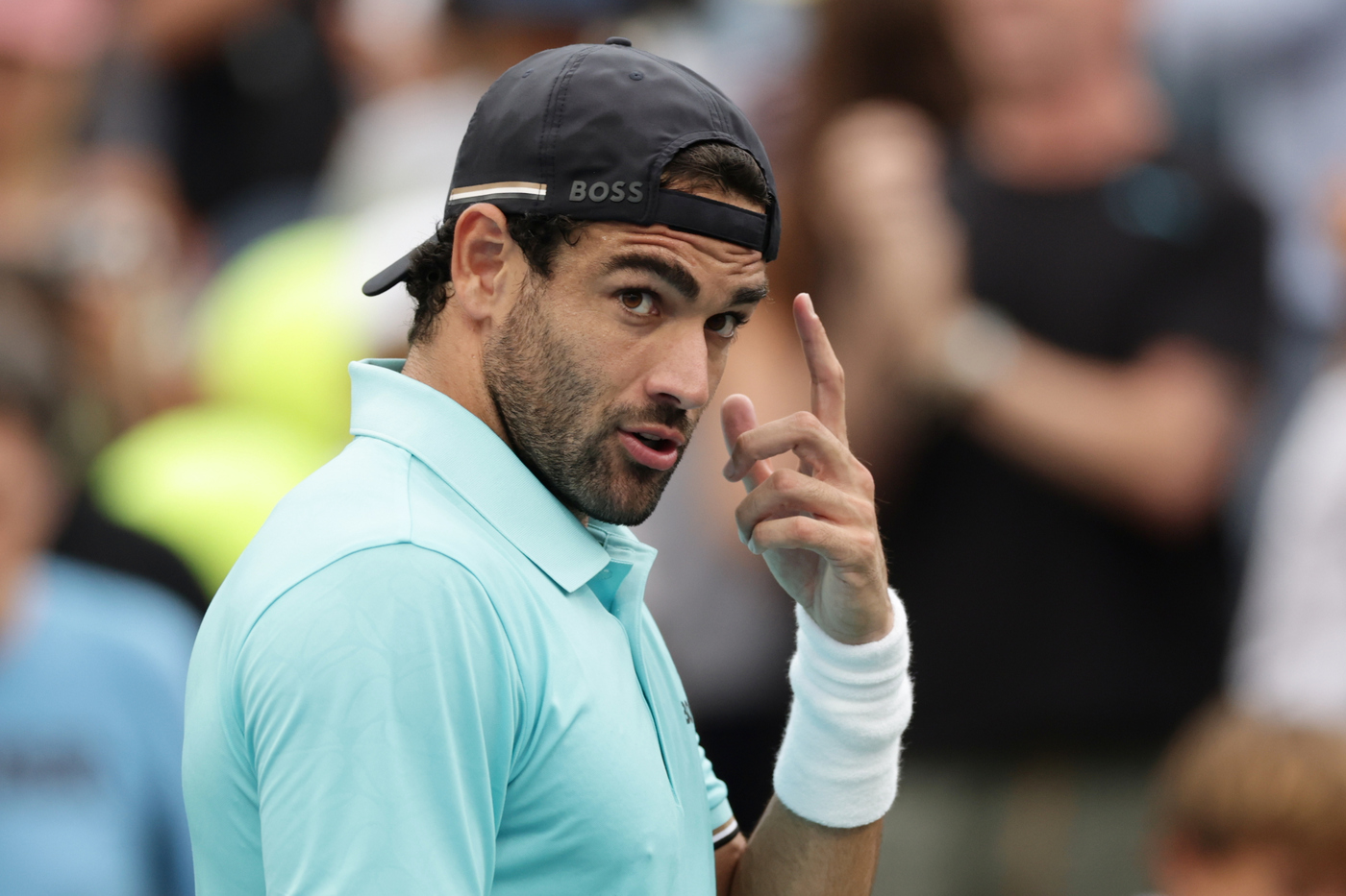 Matteo Berrettini si sblocca e supera Kovacevic in rimonta nel debutto a Shanghai