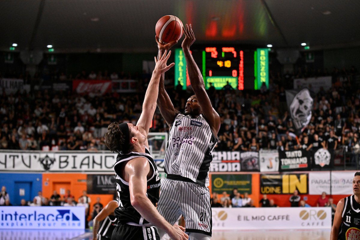 Basket, Serie A: negli anticipi vincono Trento e Varese