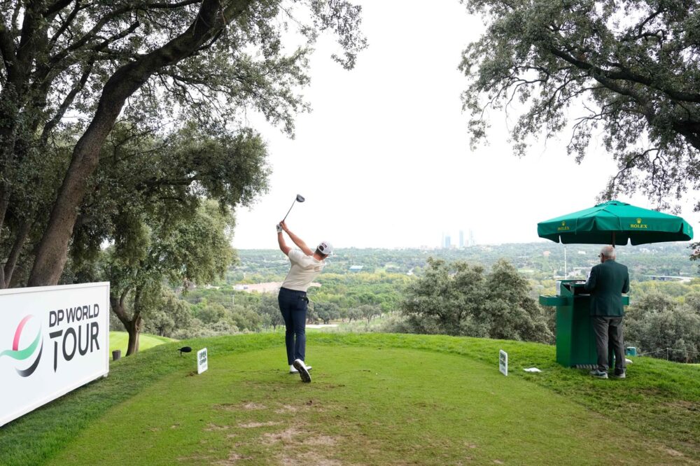 Maltempo in India, classifica frammentata al Delhi Golf Club. McIlroy e Fleetwood in alto