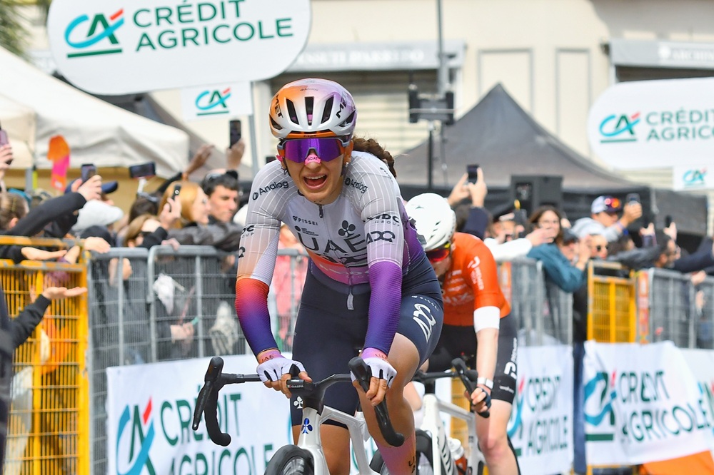 Eleonora Camilla Gasparrini vince la Tre Valli Varesine: sprint regale a Varese