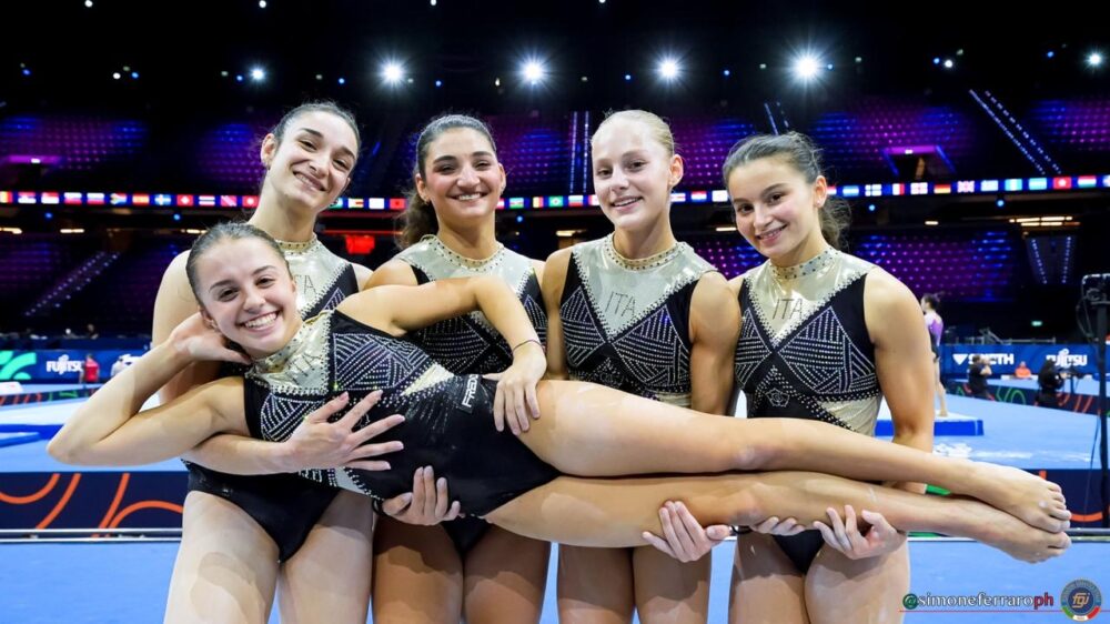 LIVE Ginnastica artistica, Mondiali 2026 in DIRETTA: l’Italia osserva le avversarie e punta alle finali. Nemour, Brasile e Cina le più attese