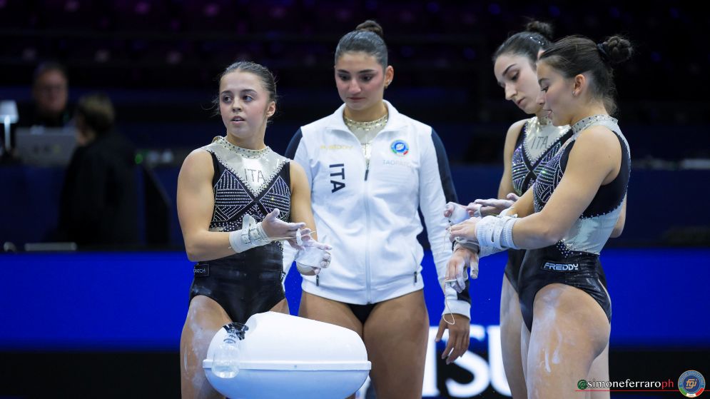 Mondiali ginnastica artistica 2026 oggi in tv: orari 18 ottobre, programma, streaming, italiani in gara