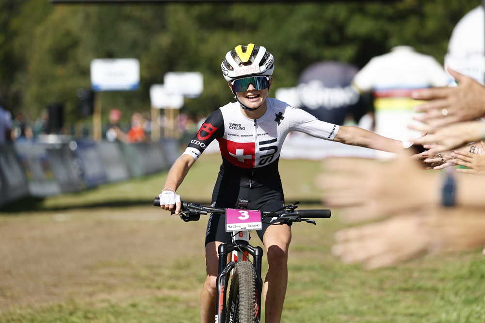 Mountain Bike, Schibler vince a Lake Placid nelle Under 23. Corvi non parte