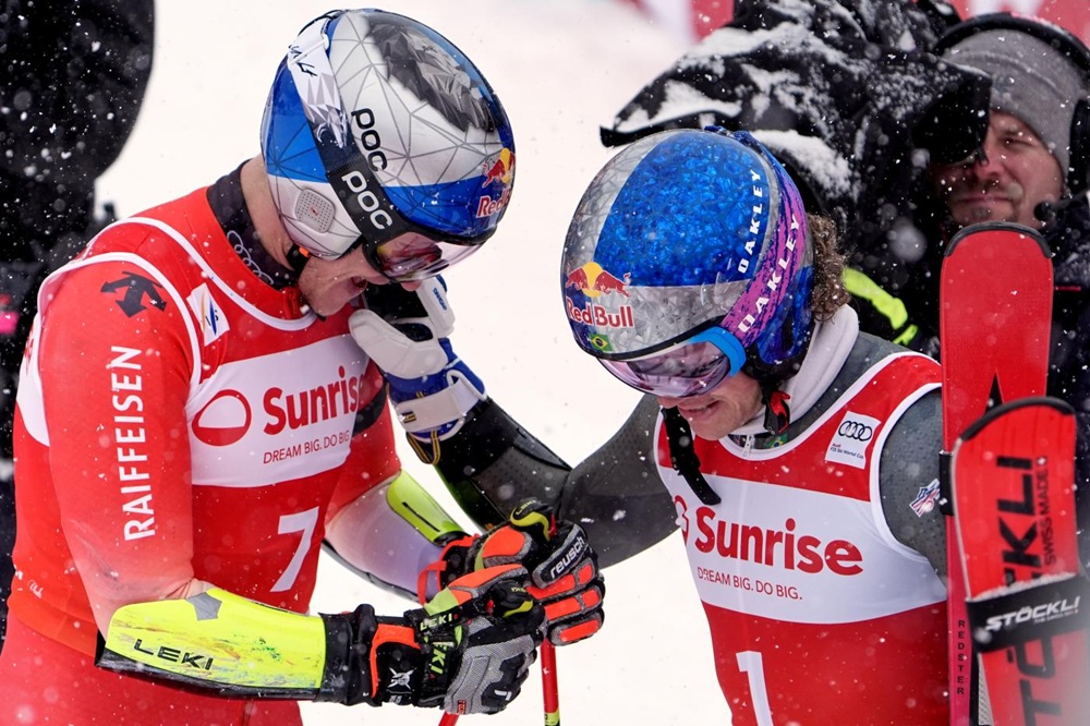 Sci alpino, a Soelden ricomincia il duello Pinheiro Brathen-Odermatt. Cosa farà Vinatzer?