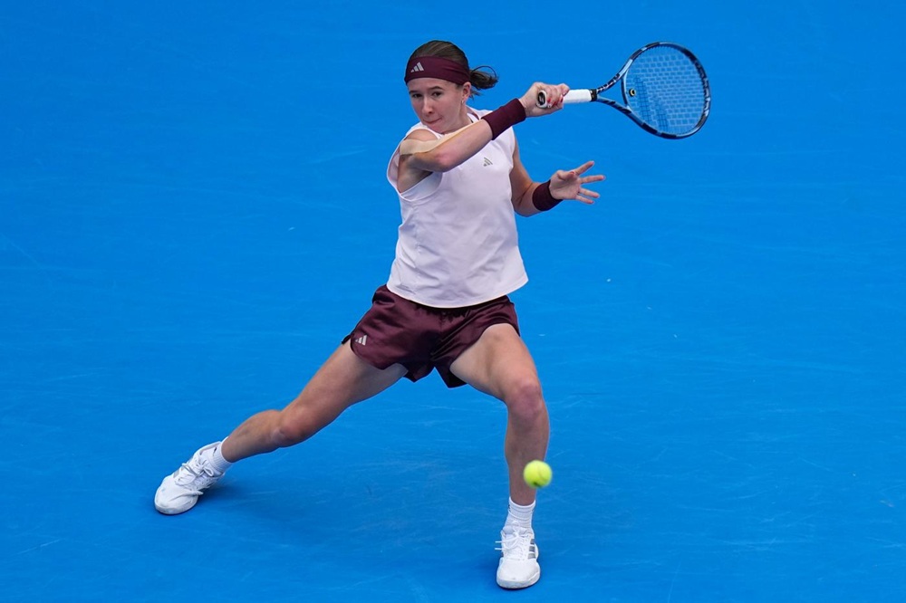 WTA Wuhan 2026, Bartunkova sfiderà Paolini. Sakkari elimina Kostyuk, bene Ostapenko e Shnaider