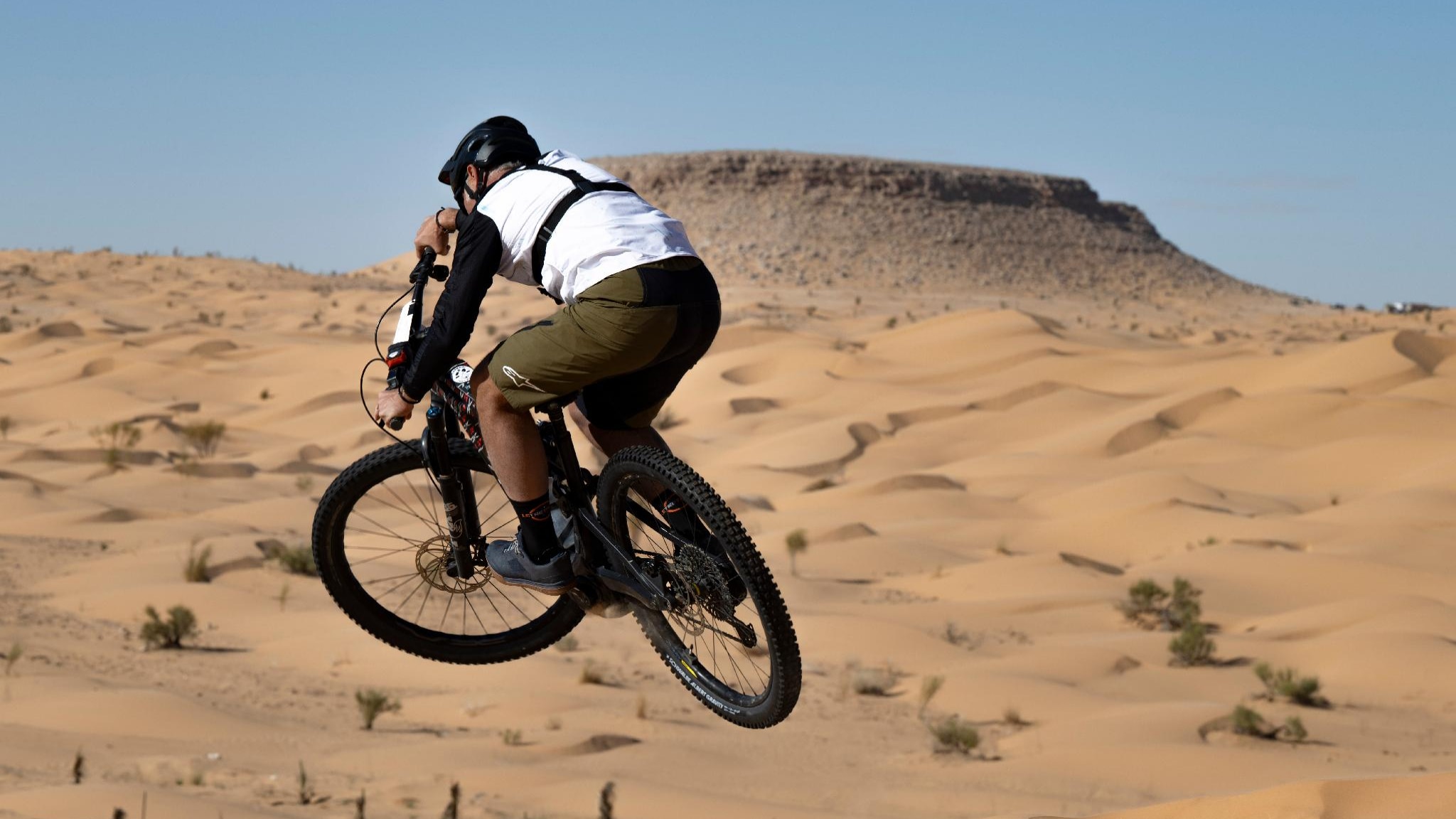 Ritorno a Tembaine: le ebike del Desert Rally per la terza volta tra le dune del Sahara
