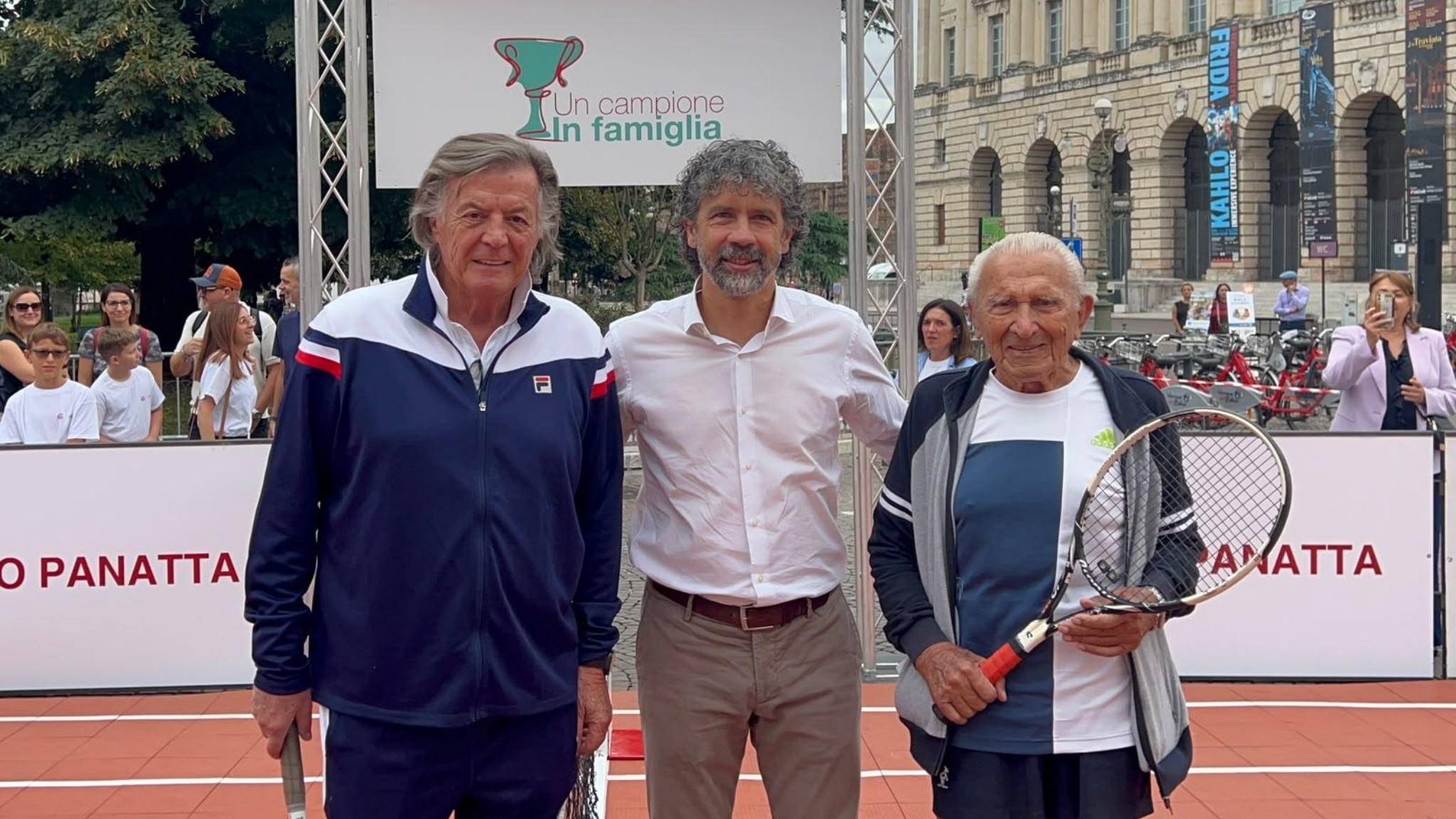 A Verona arriva il tour "Un campione in famiglia" e Panatta gioca con un centenario