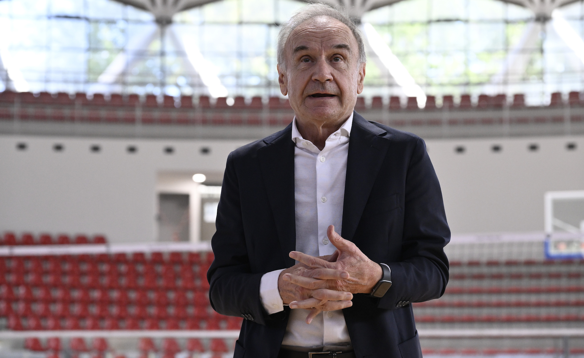 Basket femminile, Petrucci tuona dopo Italia-USA: “Arbitri così bravi che meritano la finale”