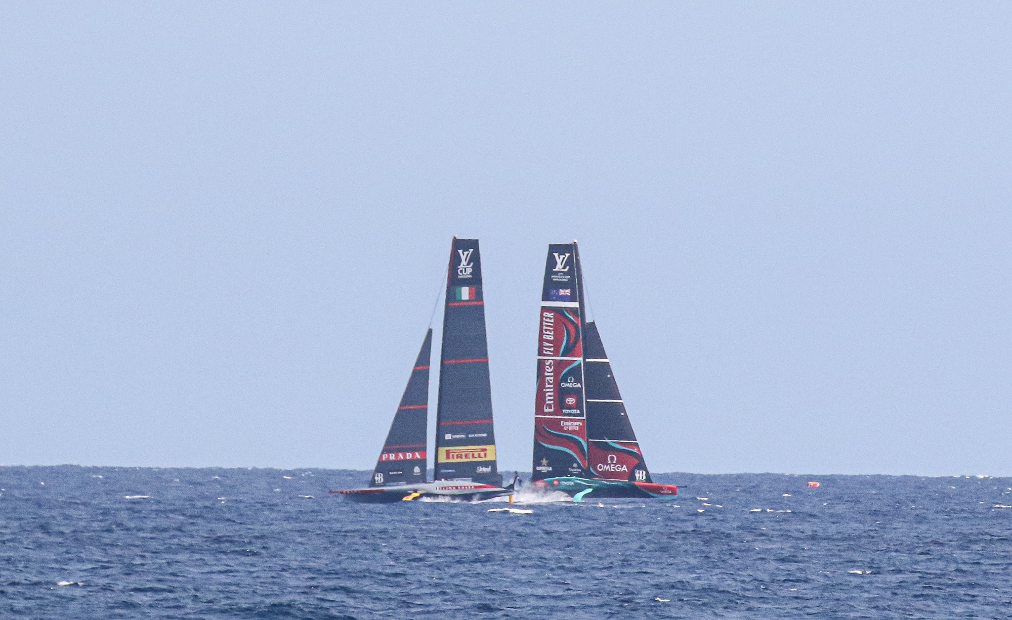 America’s Cup, Napoli pronta allo spettacolo: Luna Rossa sfida il mondo nelle regate preliminari