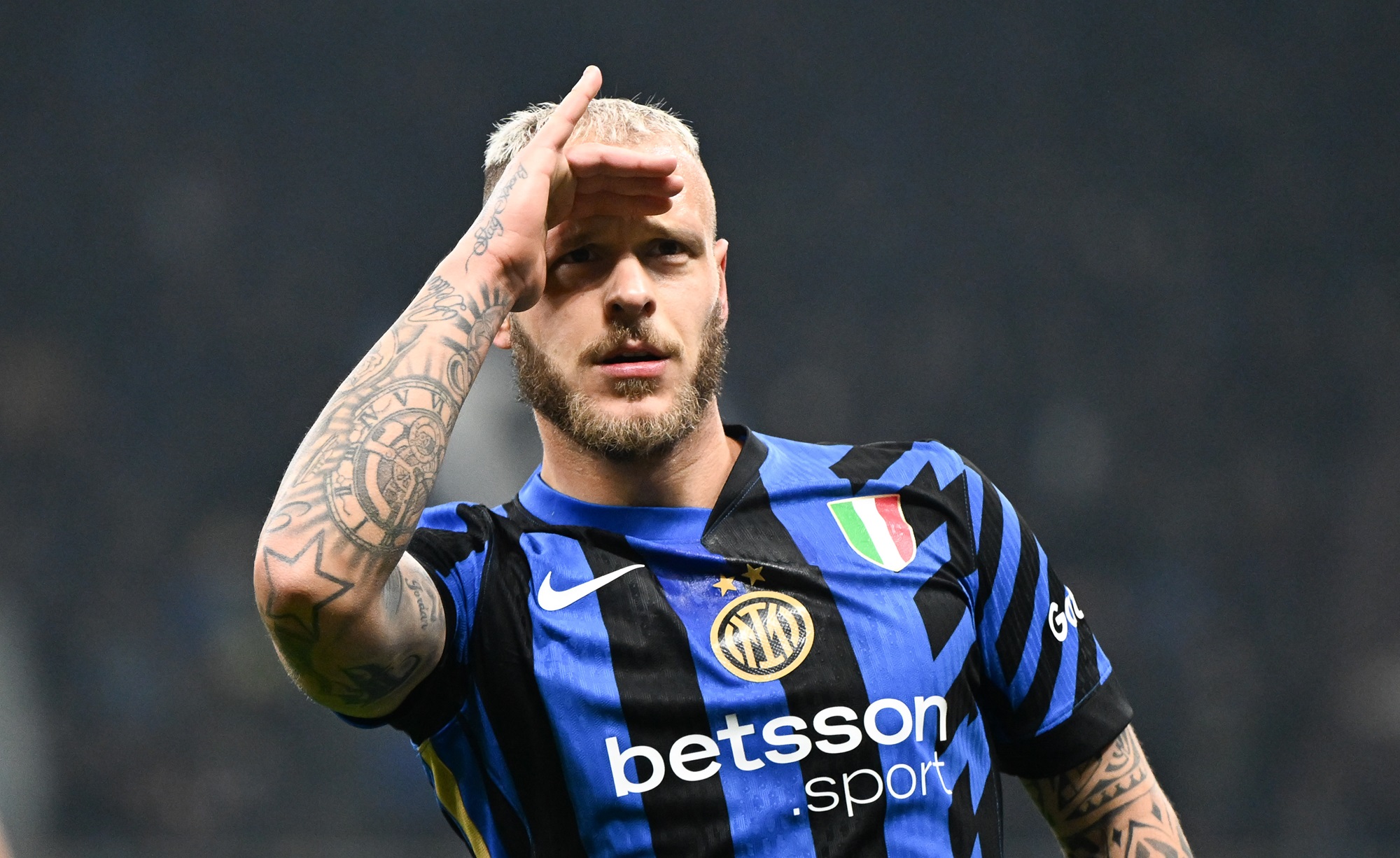Inter, Dimarco non parte per Madrid: il motivo della decisione di Chivu. I tempi di recupero