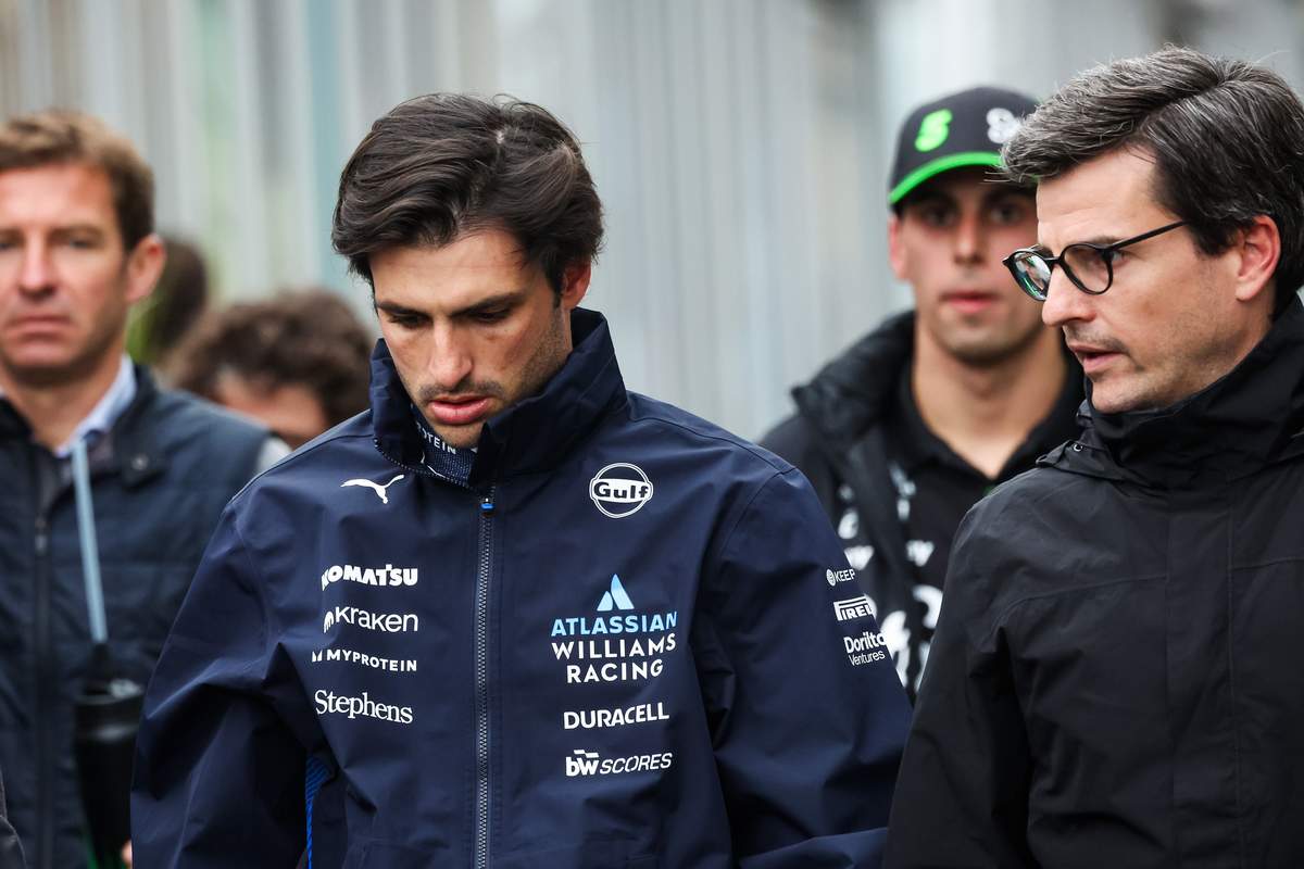 F1, mercato piloti: Perez e Sainz cambiano scuderia, Verstappen scuote la Red Bull