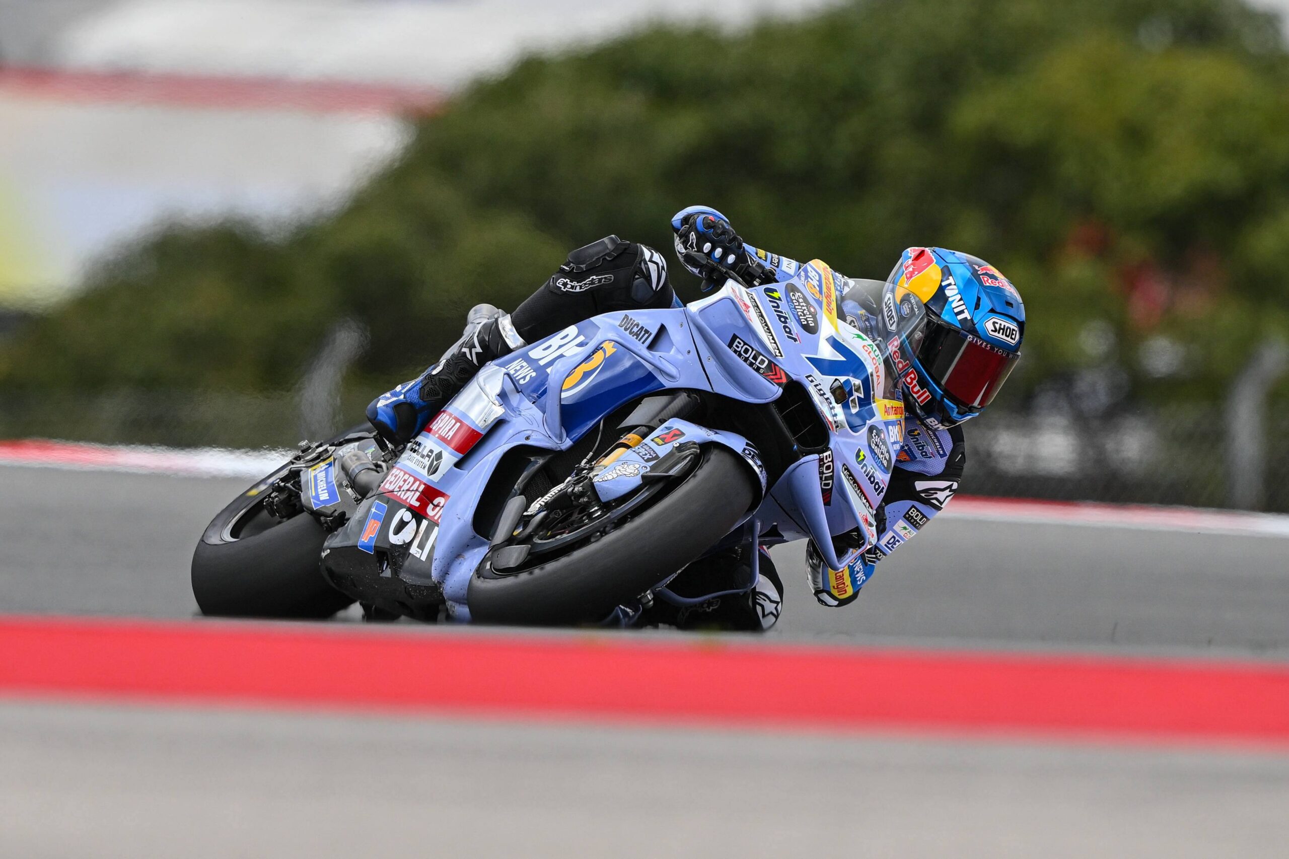 MotoGP, Alex Marquez firma il record a Motegi: Bezzecchi resta vicino, Bagnaia costretto al Q1
