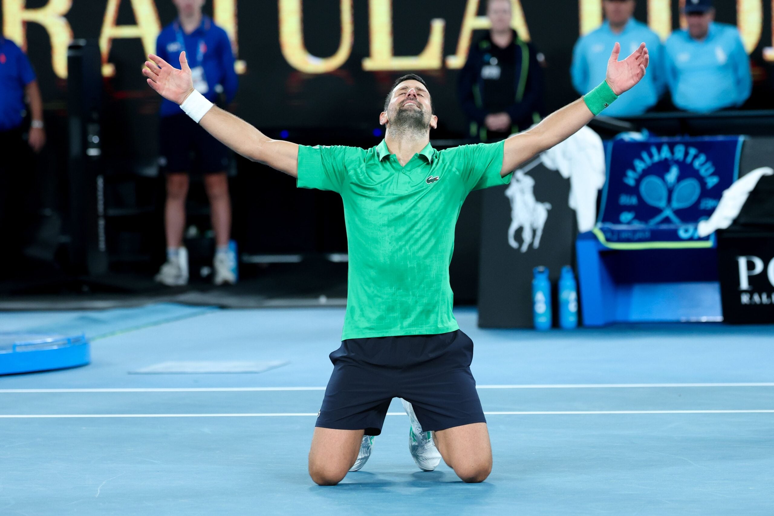 Djokovic vince l’Atp 500 di Pechino, de Minaur si ritira: è il titolo numero 102