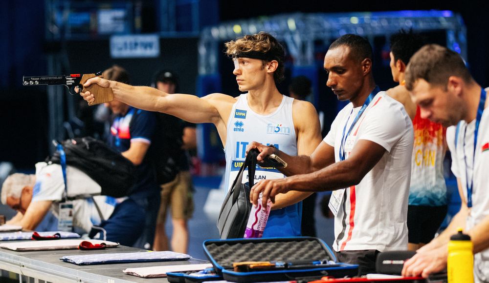 Pentathlon moderno, l’Italia verso i Mondiali 2026: 11 azzurri in raduno a Guiyang