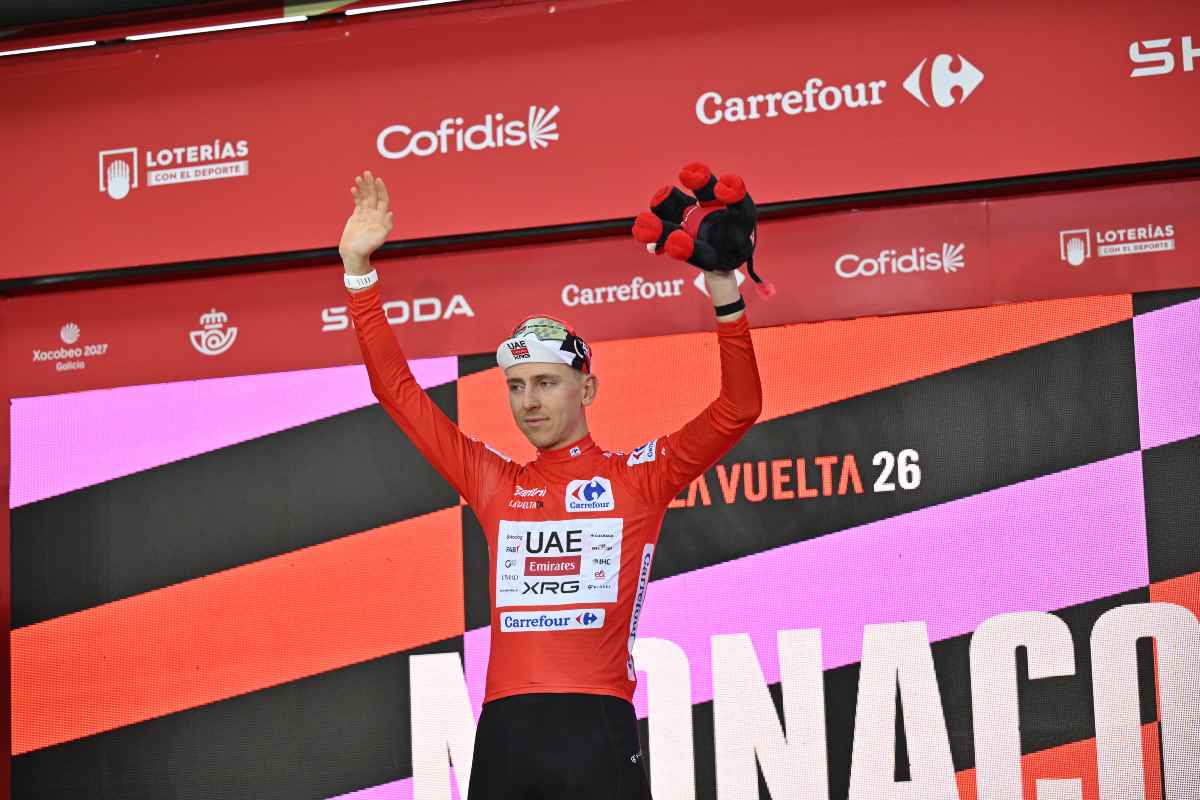 Vuelta, colpo a sorpresa: Tronchon beffa il gruppo al traguardo