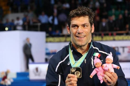 Boxe, Clemente Russo torna sul ring a 44 anni: debutto da professionista contro Elmaghraby