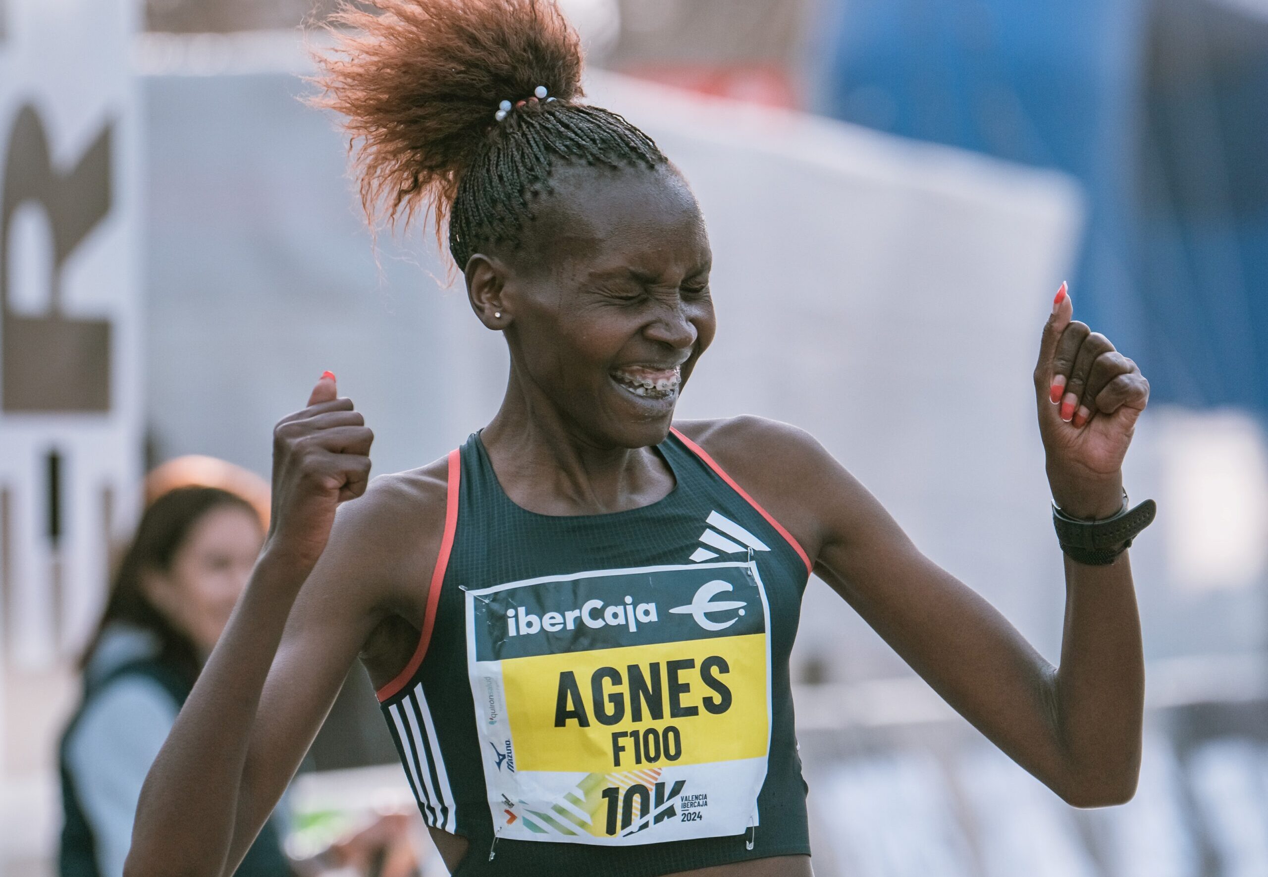 Mondiali corsa su strada 2026, Ngetich vince la mezza maratona con il record del mondo