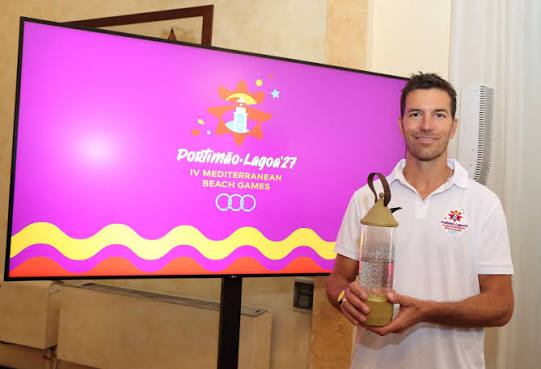 Taranto 2026, presentati i Mediterranean Beach Games 2027: il testimone passa al Portogallo